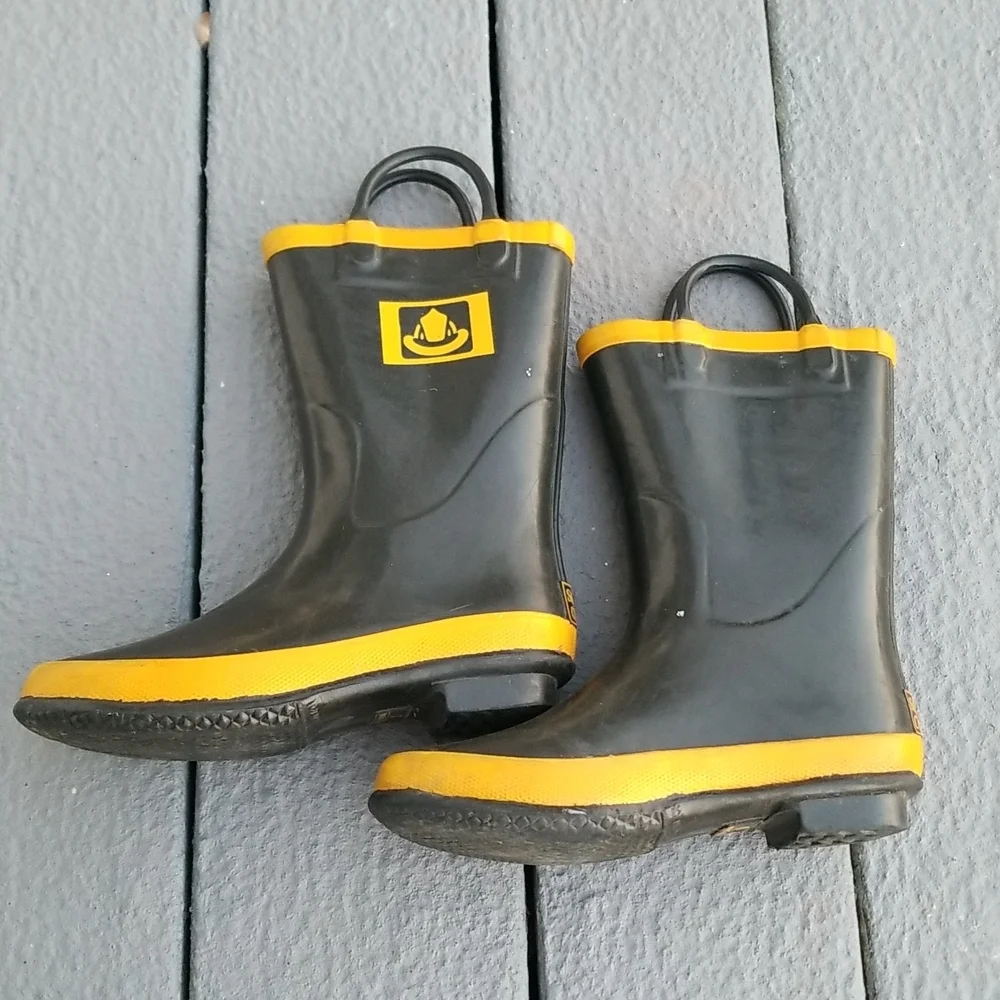 Boys Storm Chef steel shank black yellow rain boots